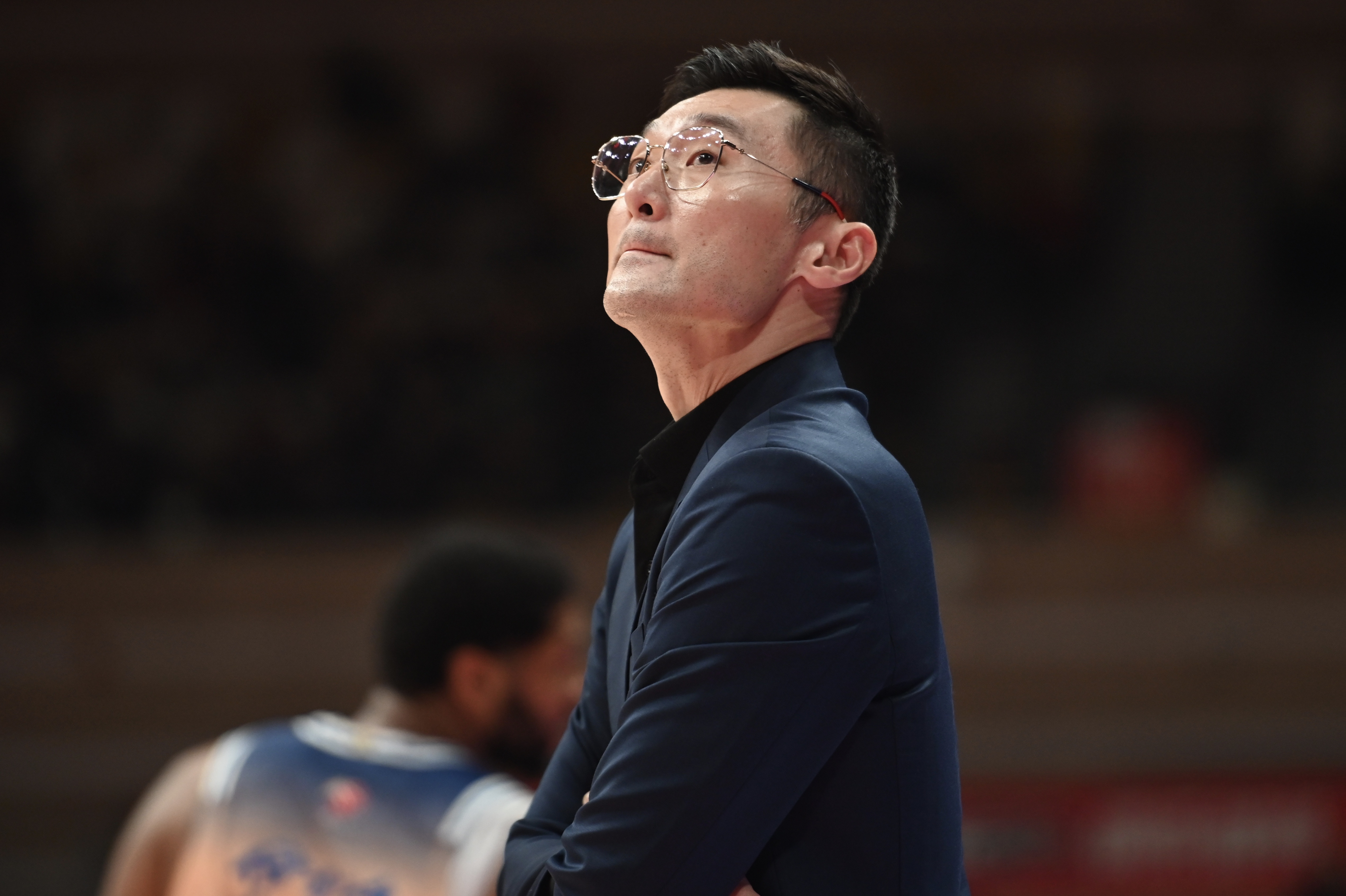 刘炜：我们命中率太低&很多空篮都上不进 输球的责任都是教练的